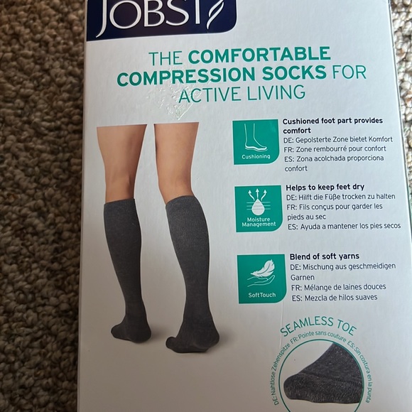 JOBST Compression Socks Large size. - Picture 4 of 6